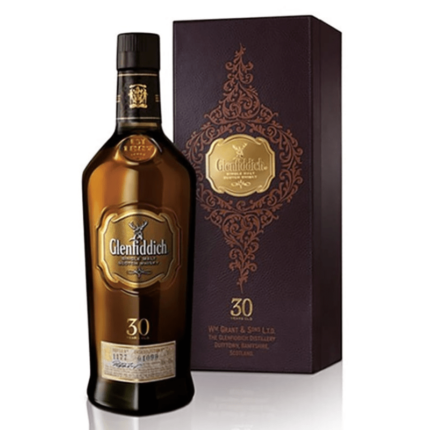 This 30 year packaging of Glenfiddich is something exceptionally extraordinary. It has all the smoothness that is notable in this single malt with the additional multifaceted nature of the time it has spent in the barrel